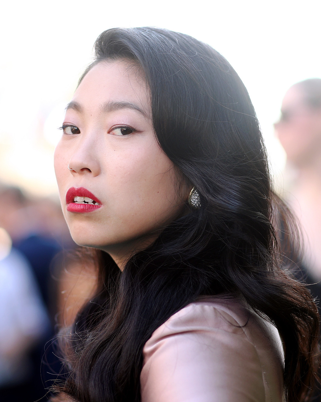 The Powerful Message Behind Awkwafina's Premiere Pout - WSTale.com